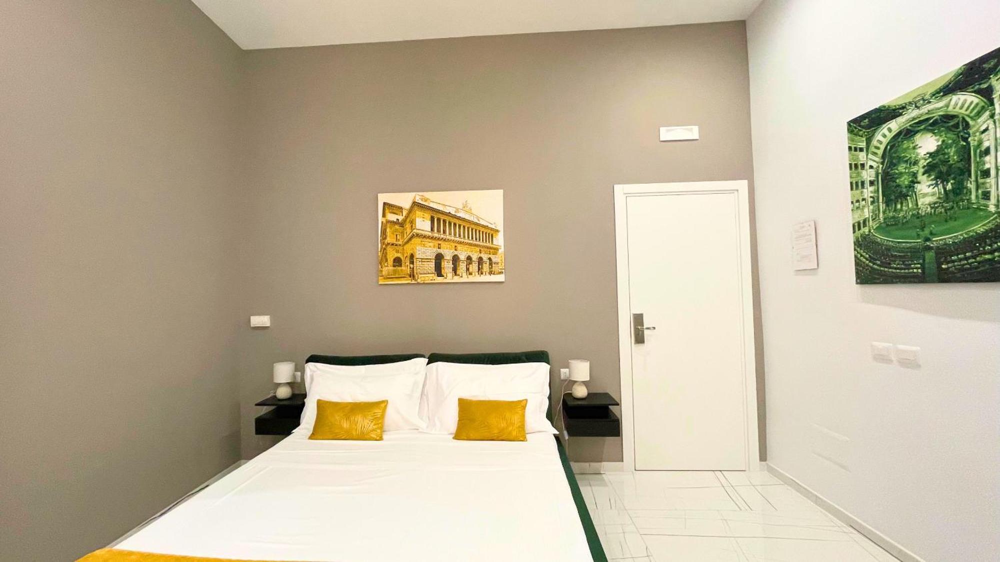 Palazzo Goyze Otel Napoli Oda fotoğraf